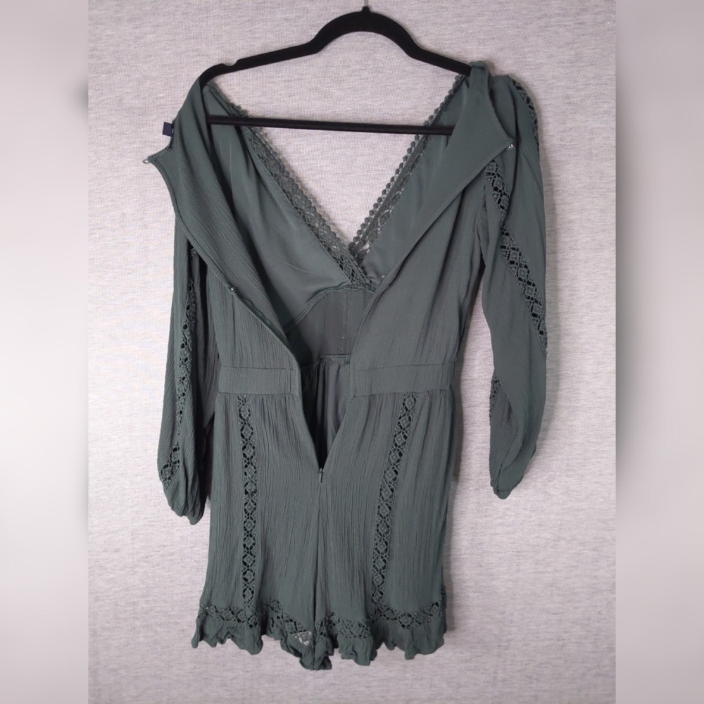 👯‍♀️Host Pick⚡️American Eagle Long Sleeve Lace Romper - Picture 7 of 10